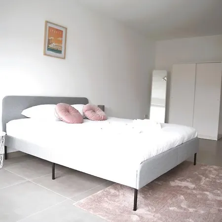 Beautiful 4br House With Jacuzzi Sandweiler