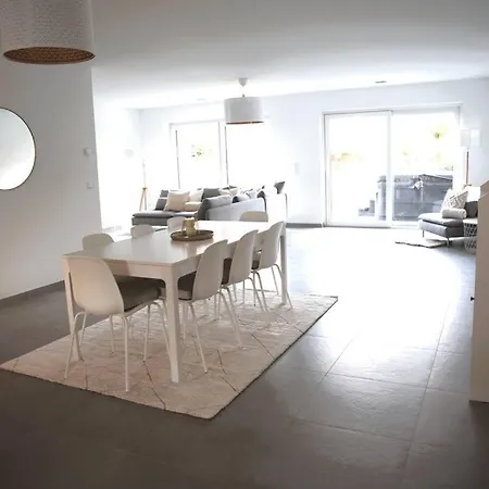 Beautiful 4br House With Jacuzzi Sandweiler