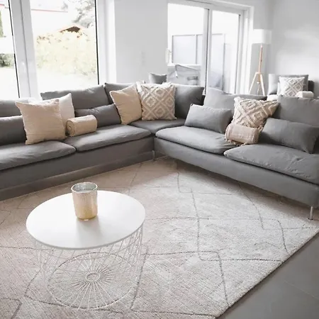 Beautiful 4br House With Jacuzzi Ferienhaus
